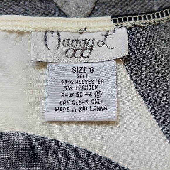 Vintage Groovy Flower Power Mini - Picture 6 of 6